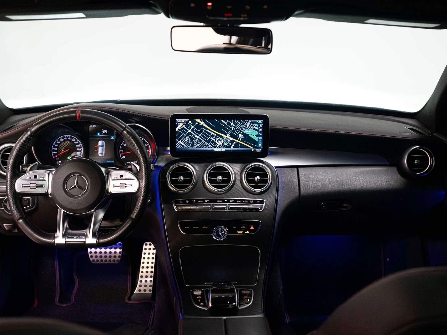 2020 Mercedes-AMG C 43 Sedan, 25/30
