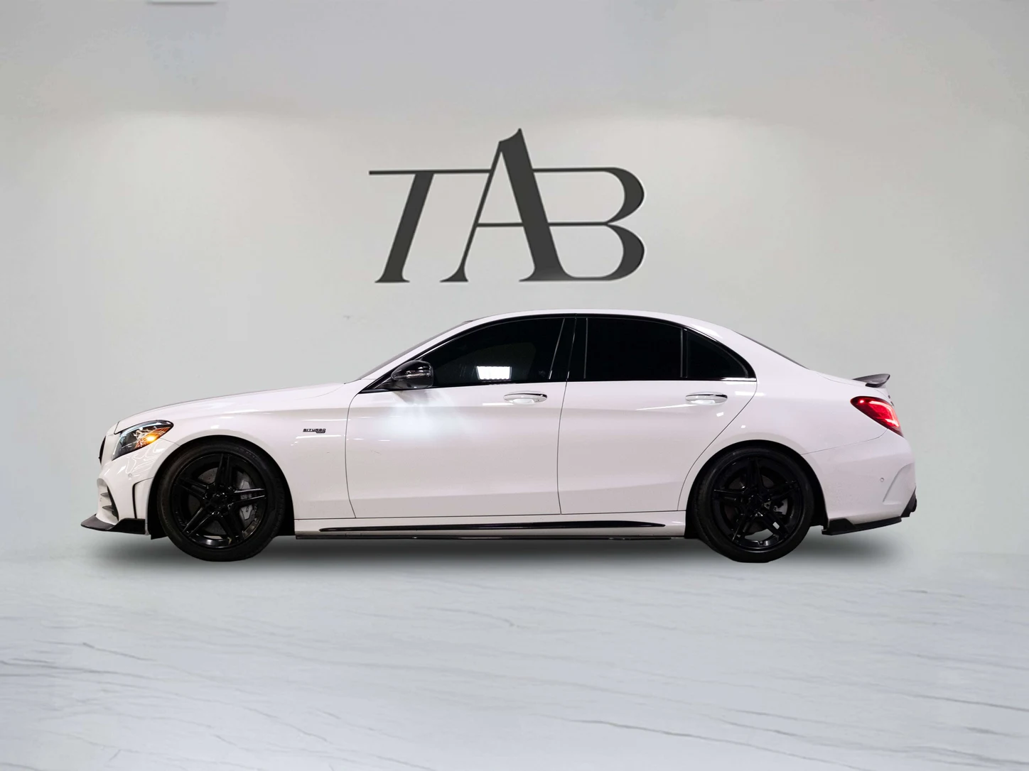 2020 Mercedes-AMG C 43 Sedan, 30/30