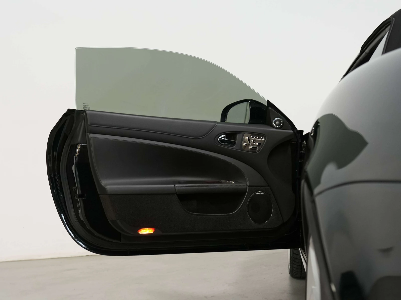 2011 Jaguar XKR Convertible, 7/27