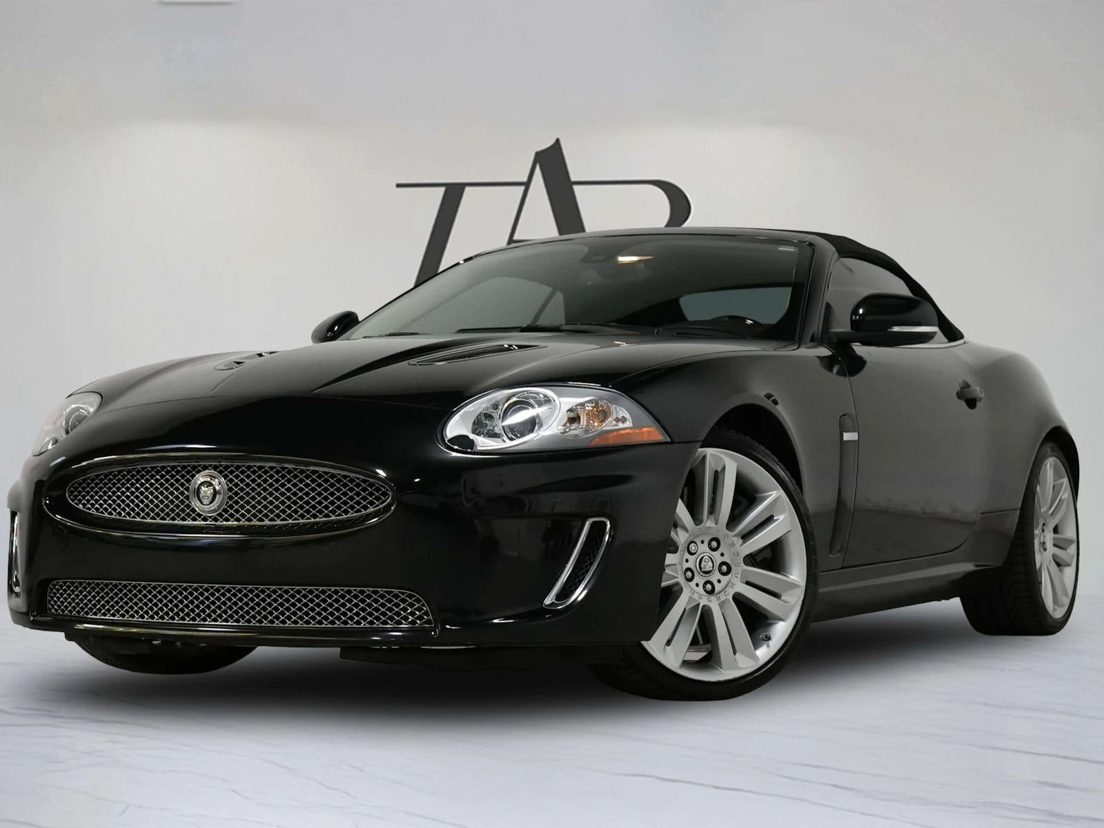 2011 Jaguar XKR Convertible, 15/27
