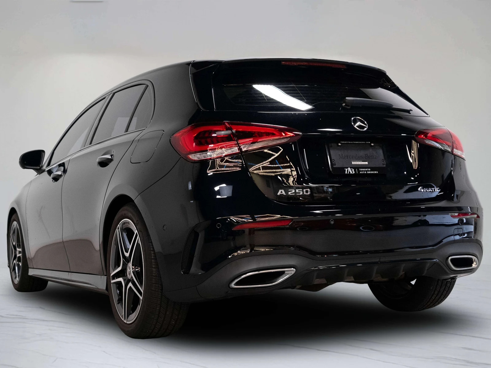 2022 Mercedes-Benz A 250 4MATIC Hatchback, 5/27