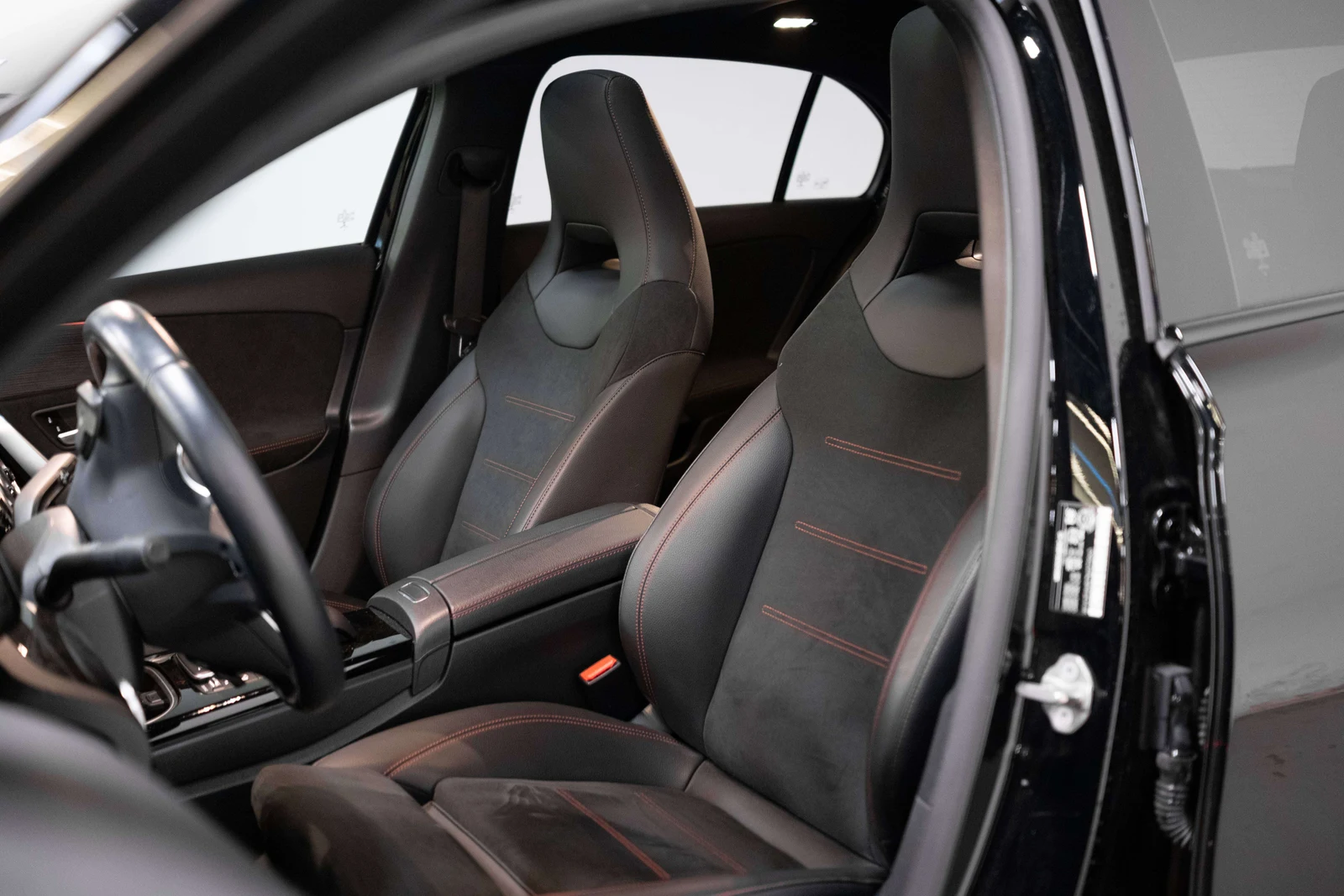 2022 Mercedes-Benz A 250 4MATIC Hatchback, 14/27