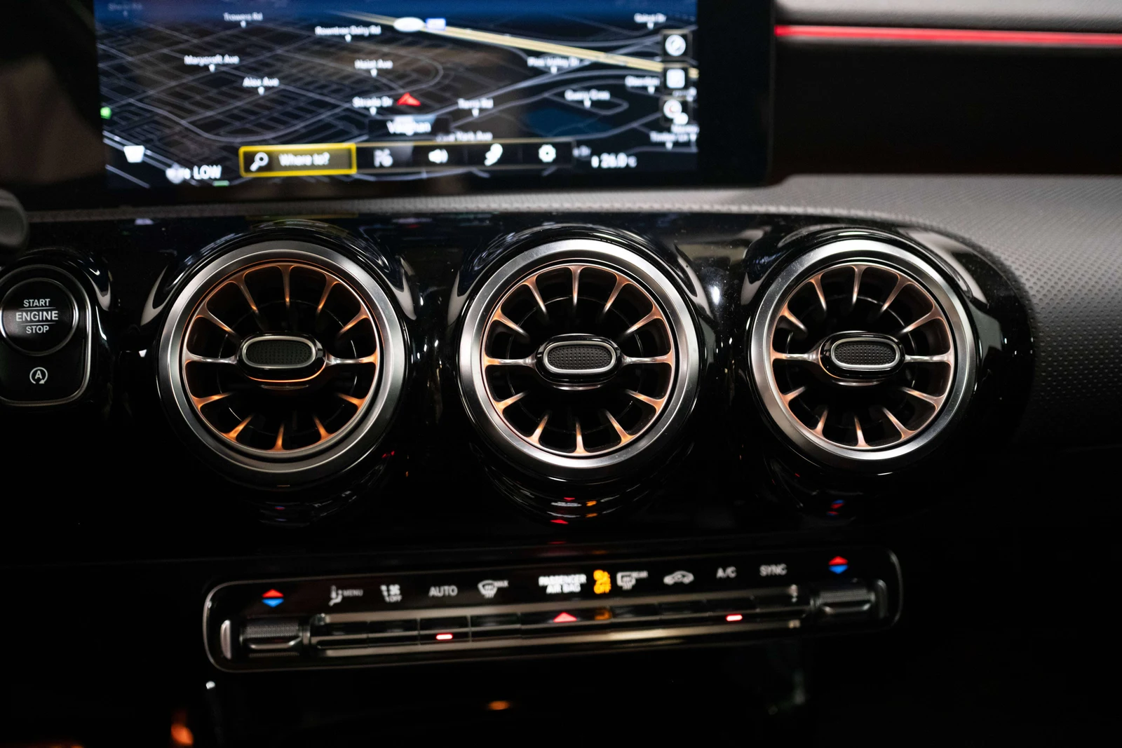 2022 Mercedes-Benz A 250 4MATIC Hatchback, 17/27