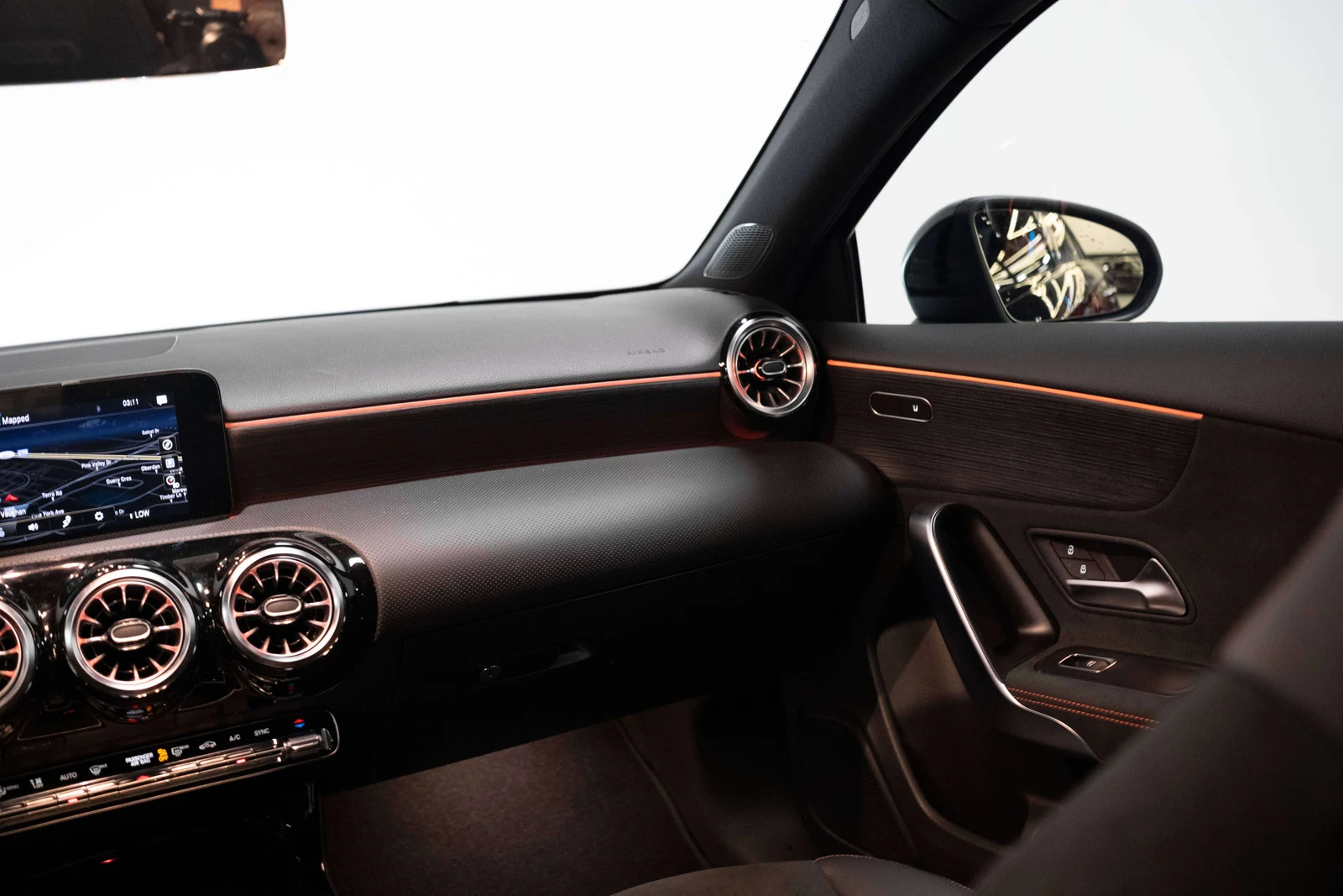 2022 Mercedes-Benz A 250 4MATIC Hatchback, 25/27