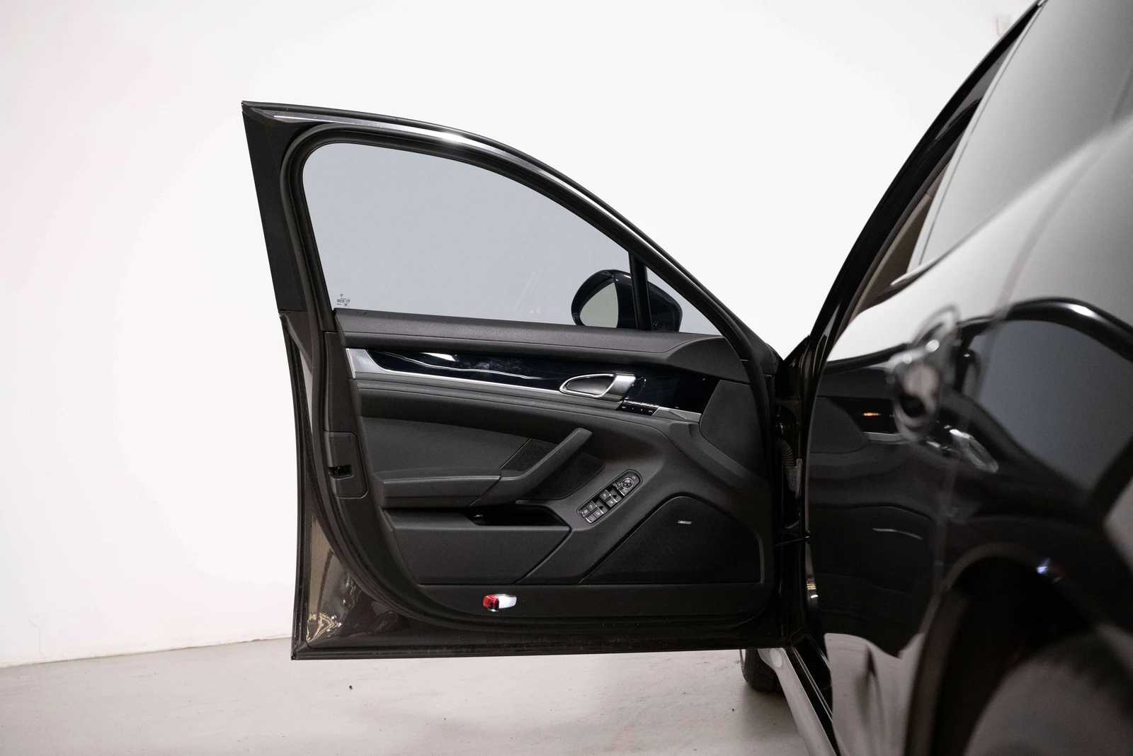 2010 Porsche Panamera 4S, 8/27