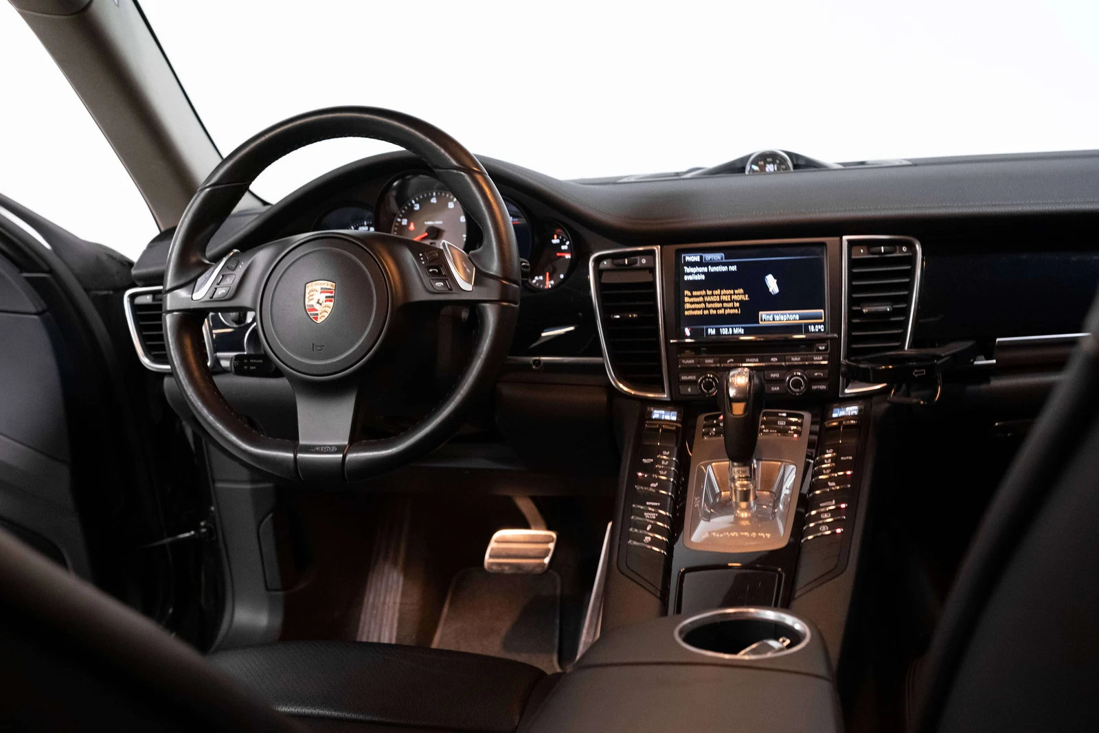 2010 Porsche Panamera 4S, 22/27
