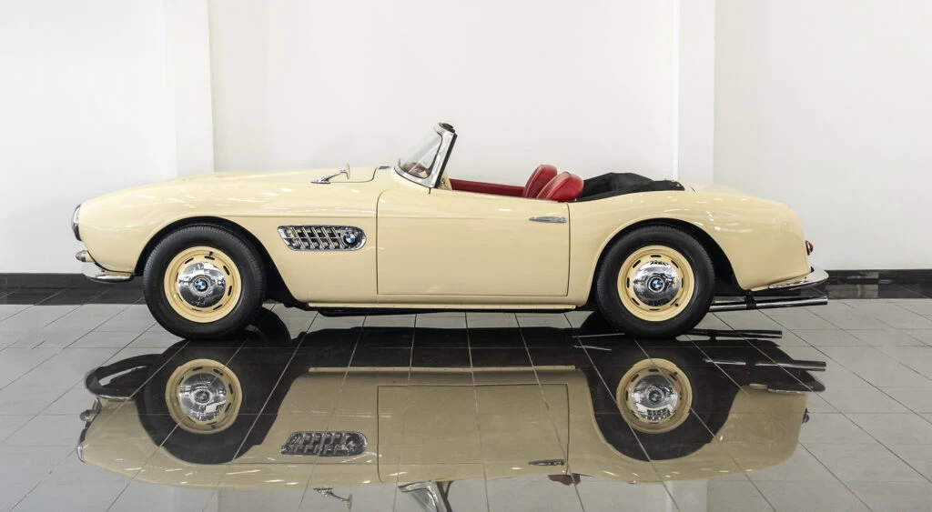 BMW 507 Recreation, 4/10
