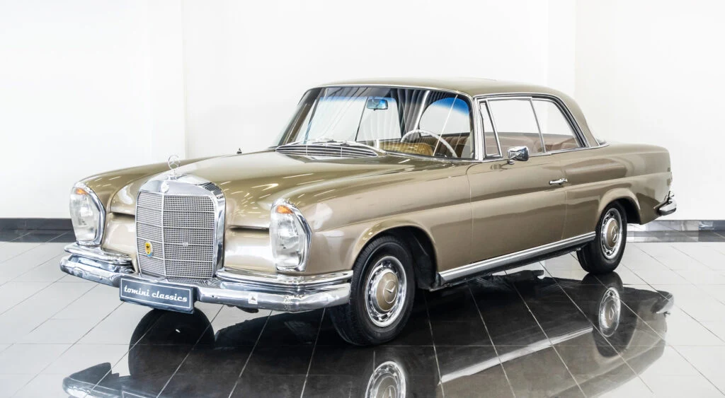 1964 Mercedes-Benz 220 SE Coupé, 3/10