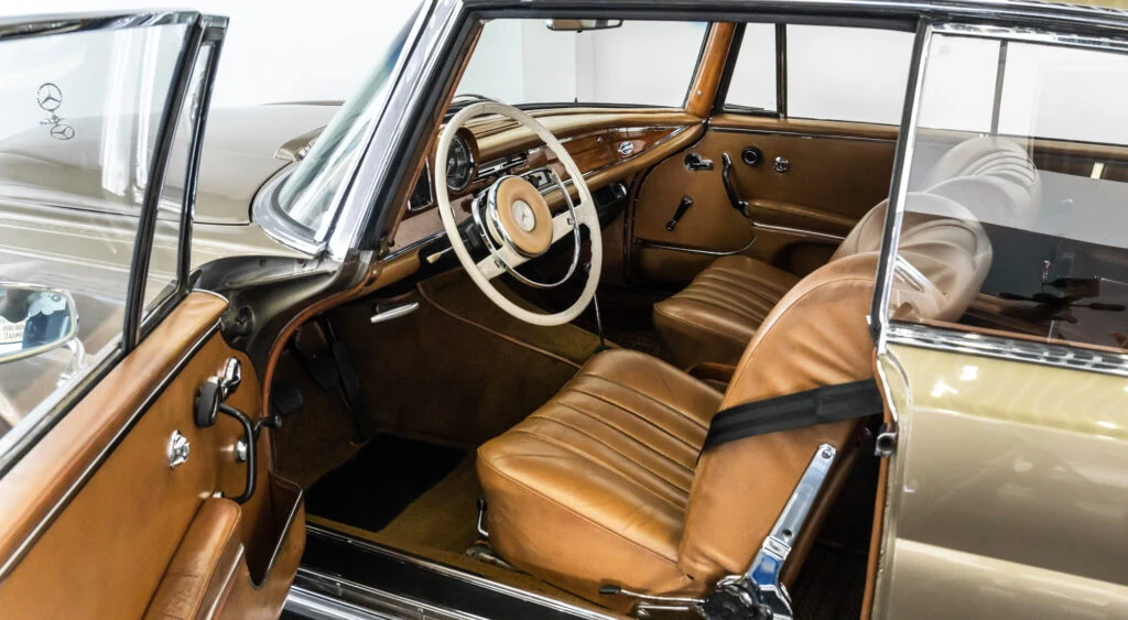 1964 Mercedes-Benz 220 SE Coupé, 7/10
