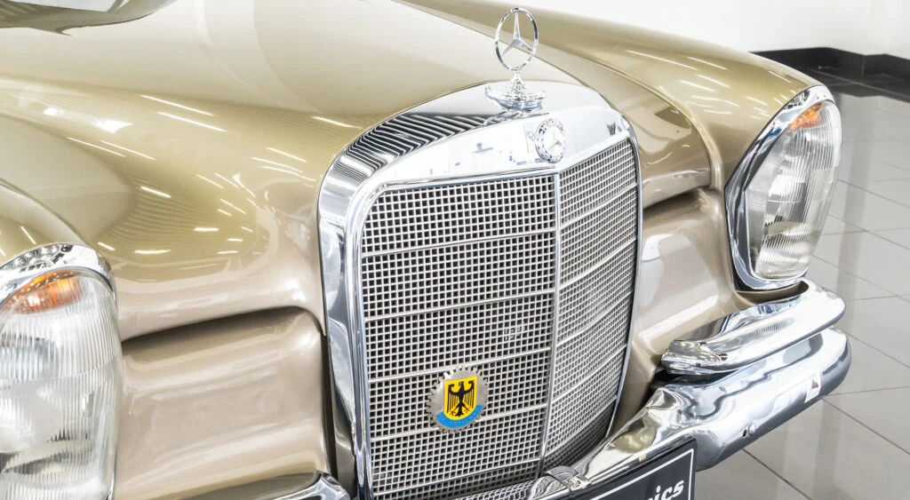 1964 Mercedes-Benz 220 SE Coupé, 9/10