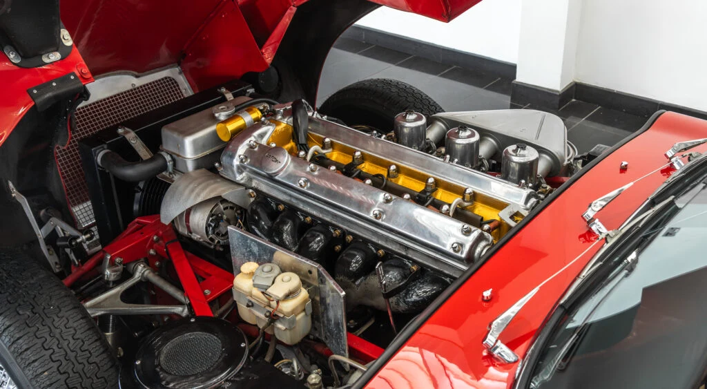 1967 Jaguar E-Type Series 1 4.2 Roadster, 6/10