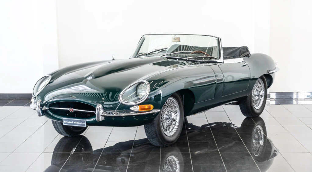 1967 Jaguar E-Type Series 1 4.2 Roadster, 3/10