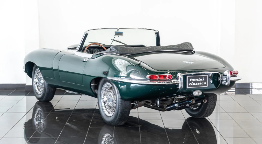 1967 Jaguar E-Type Series 1 4.2 Roadster, 6/10