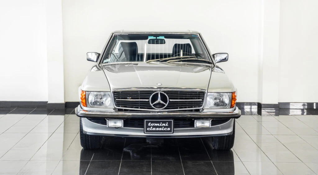 1987 Mercedes-Benz 560 SL, 2/10