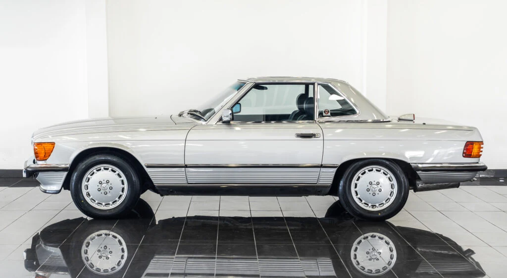 1987 Mercedes-Benz 560 SL, 4/10