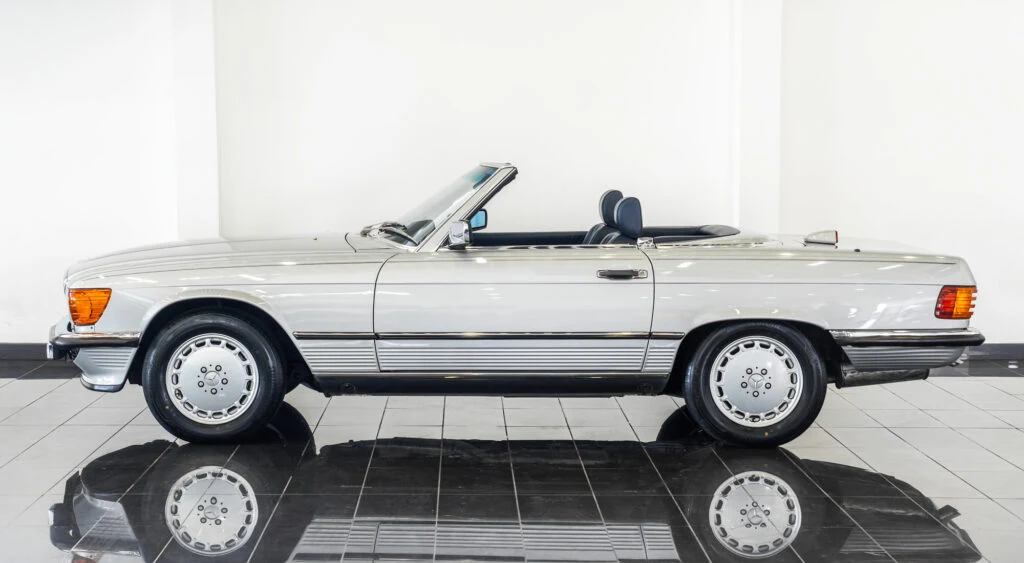 1987 Mercedes-Benz 560 SL, 5/10