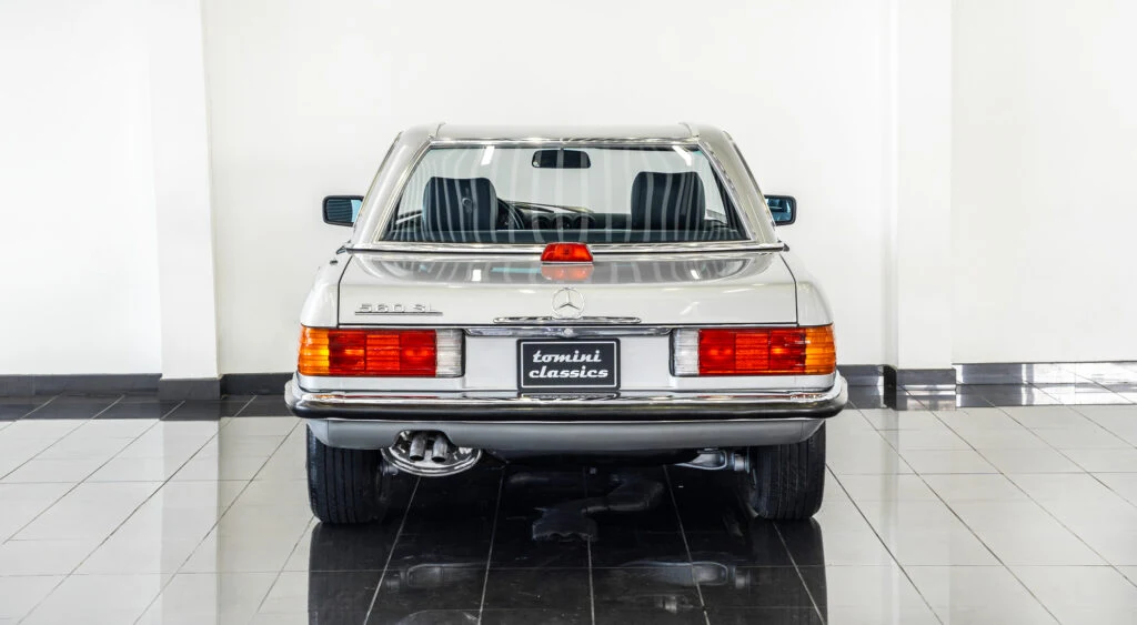 1987 Mercedes-Benz 560 SL, 8/10