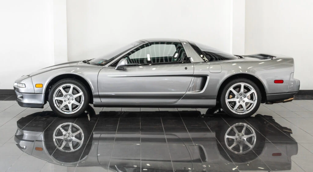 2001 Acura NSX-T, 4/10