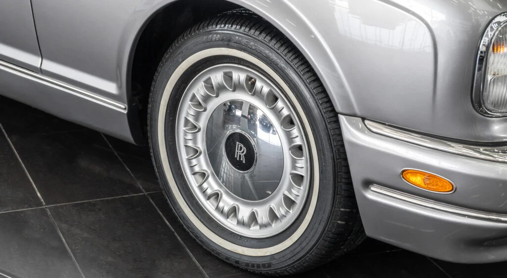 2002 Rolls-Royce Corniche V, 10/10