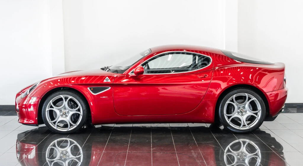 2009 Alfa Romeo 8C Competizione, 4/10