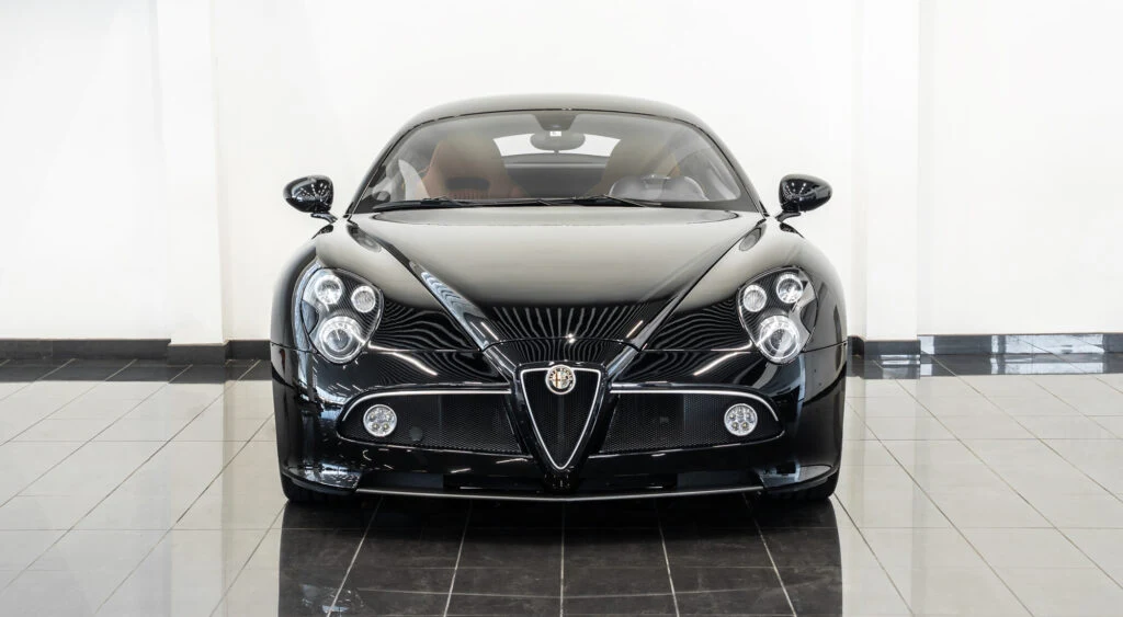 2010 Alfa Romeo 8C Competizione, 2/10