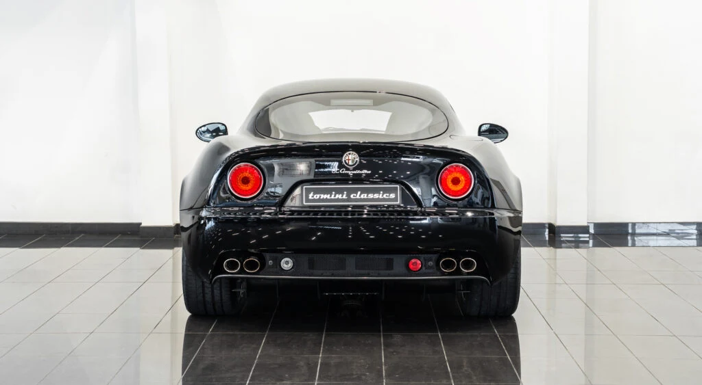 2010 Alfa Romeo 8C Competizione, 6/10