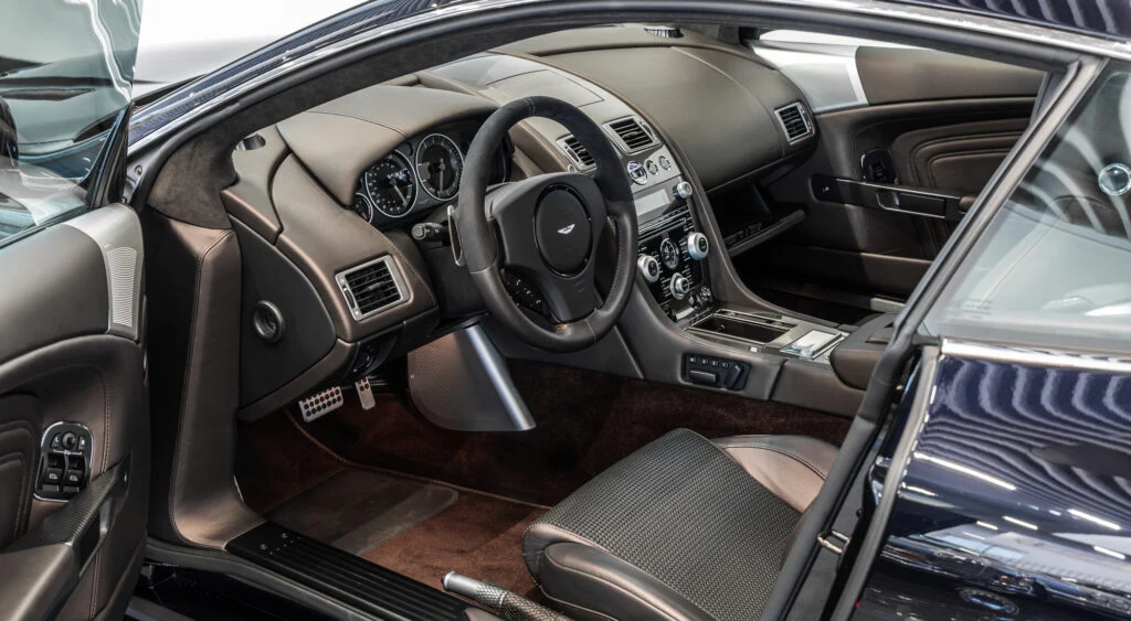 Aston Martin DBS V12 UB-2010 Edition, 8/10