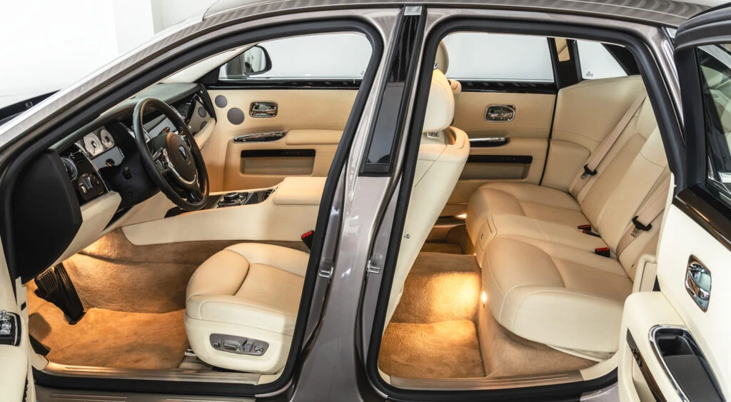 2016 Rolls-Royce Ghost Series II, 7/10
