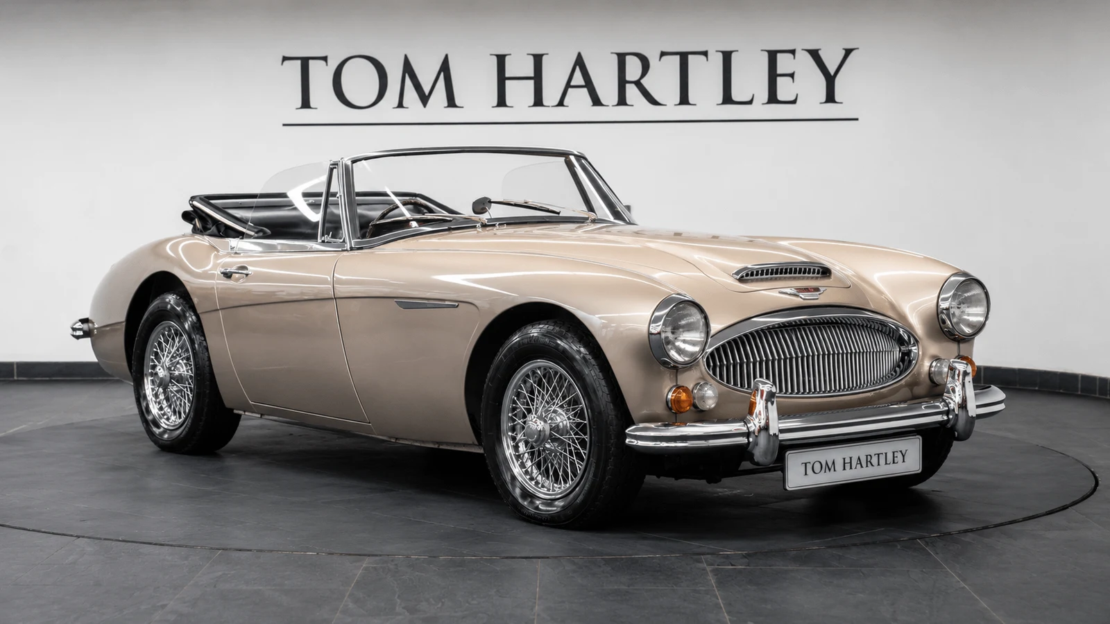 Austin-Healey 3000 Mk III · Healey Gold Metallic · Tom Hartley
