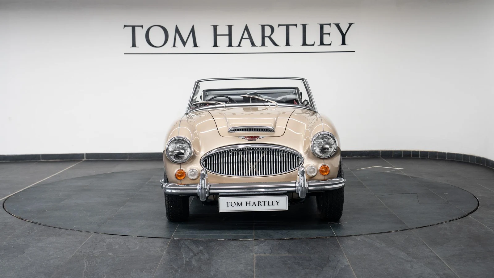 1965 Austin-Healey 3000 Mk III, 2/10