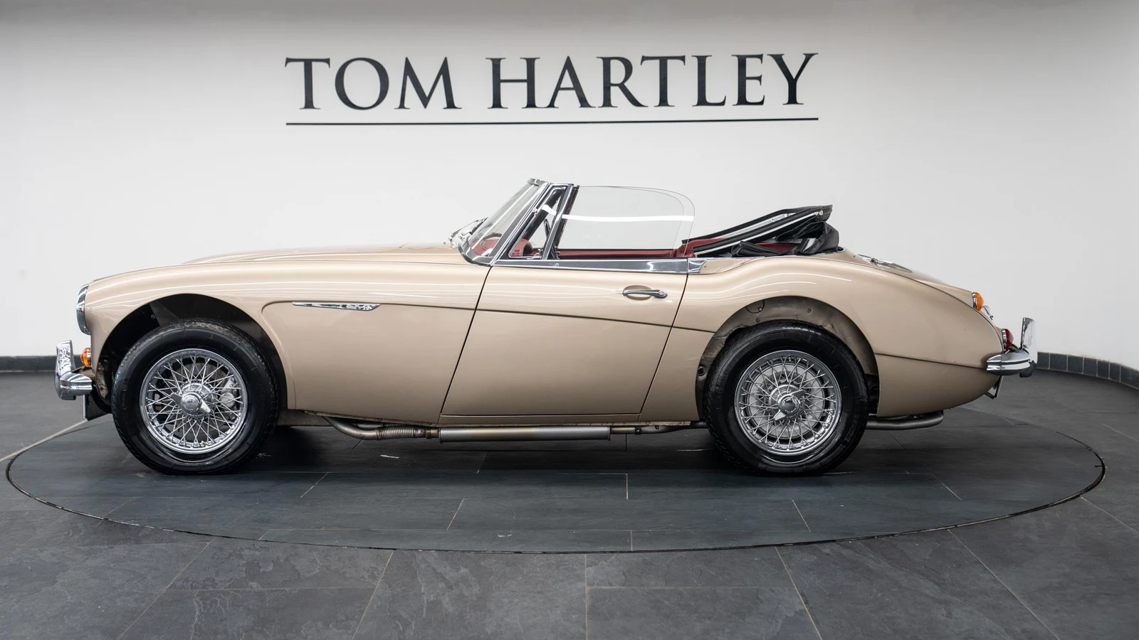 1965 Austin-Healey 3000 Mk III, 4/10