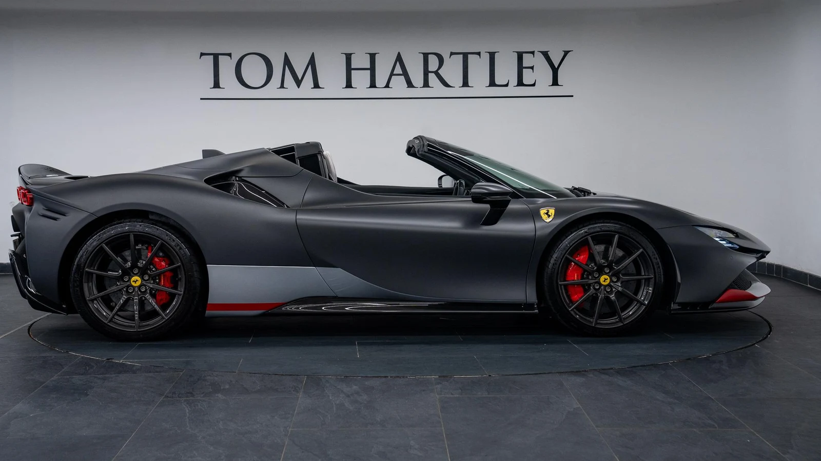 2022 Ferrari SF90 Spider Assetto Fiorano Tailor Made Inspired by Asphalt, 8/10