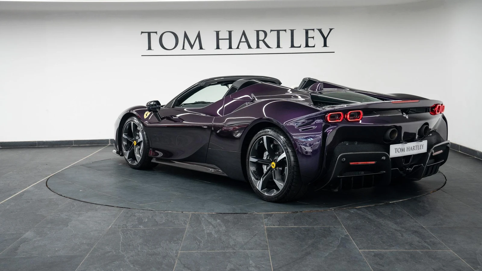 2022 Ferrari SF90 Spider, 5/10
