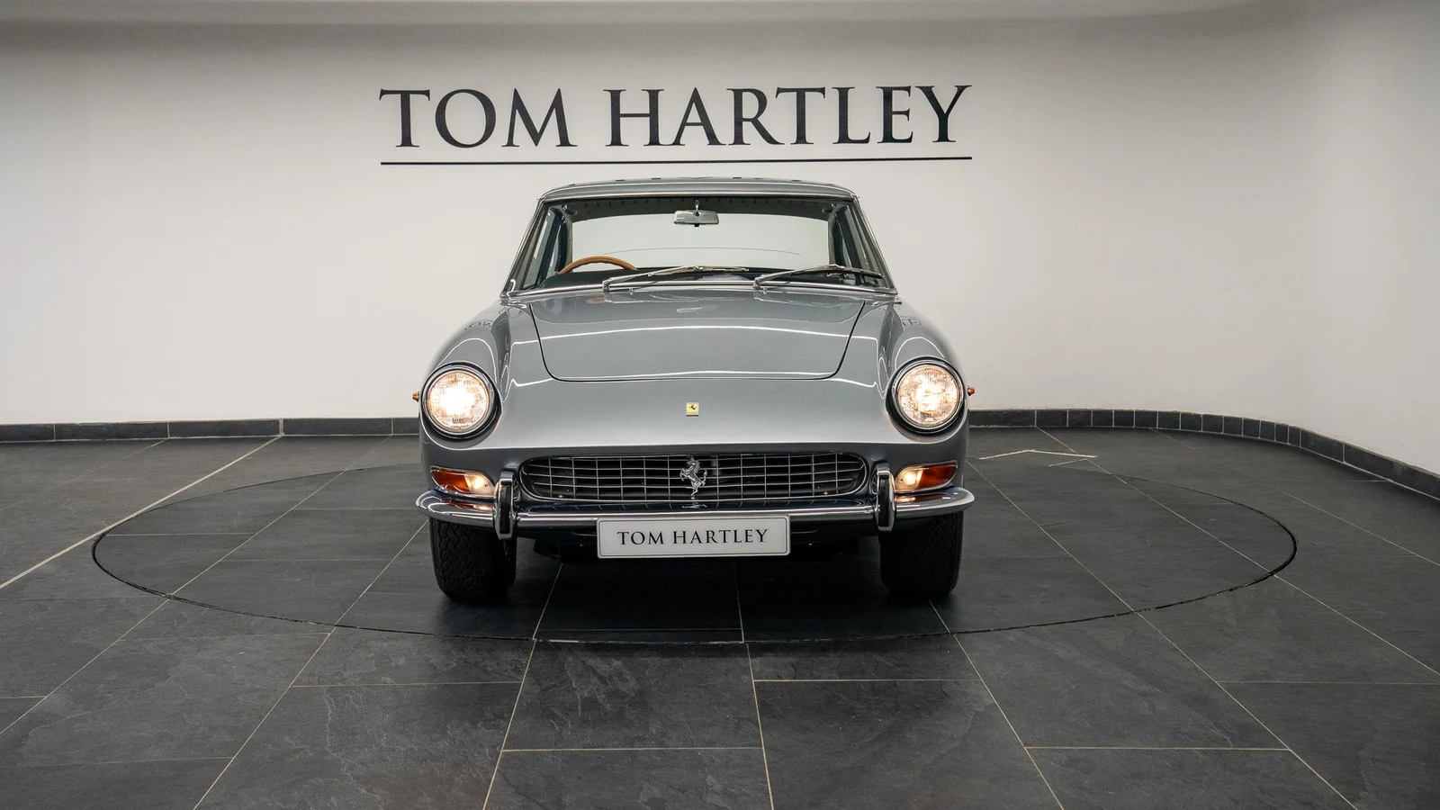 1966 Ferrari 330 GT 2+2 Series II, 2/10