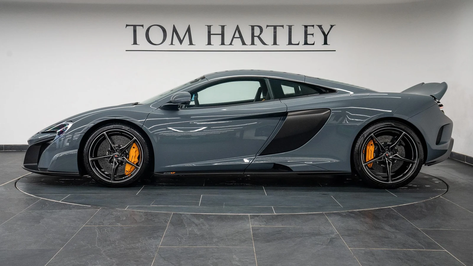 2015 McLaren 675LT Coupé, 4/10