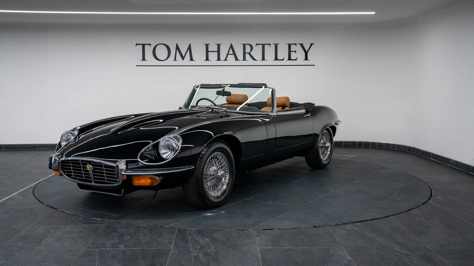 1975 Jaguar E-Type Series 3 V12 Commemorative, 3/10
