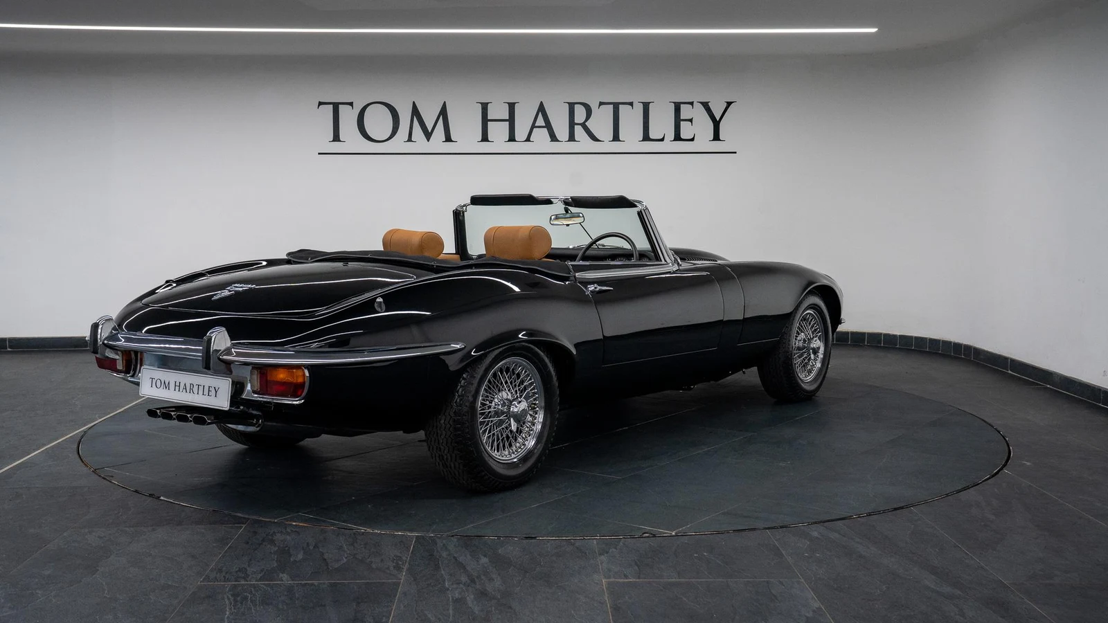 1975 Jaguar E-Type Series 3 V12 Commemorative, 7/10