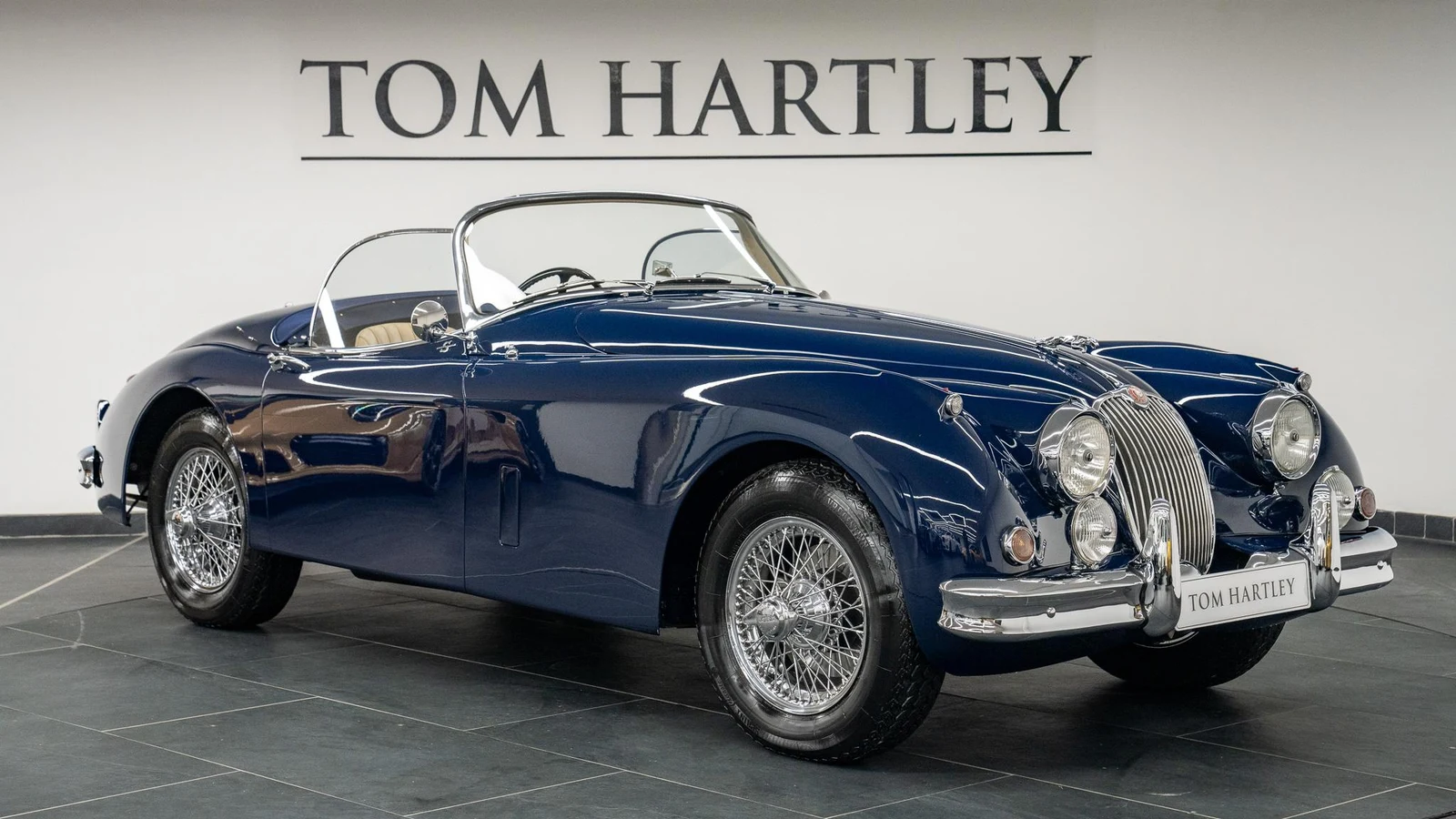 Jaguar XK150 S 3.4 Roadster · blue · Tom Hartley