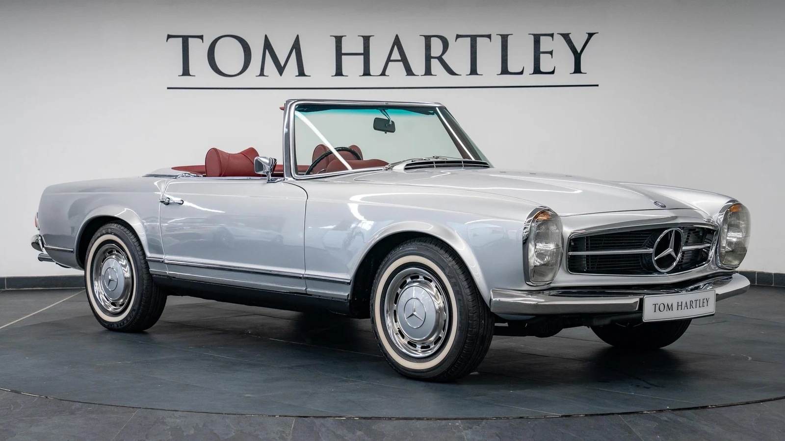 Mercedes-Benz 280 SL · Silver Metallic · Tom Hartley