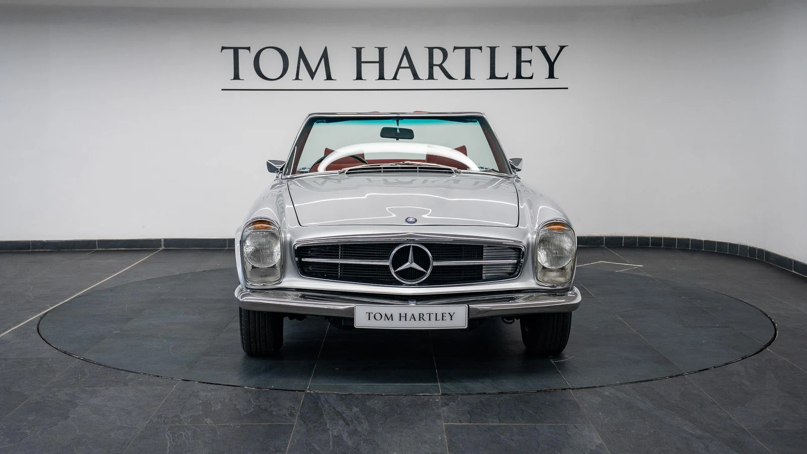 1970 Mercedes-Benz 280 SL, 3/10