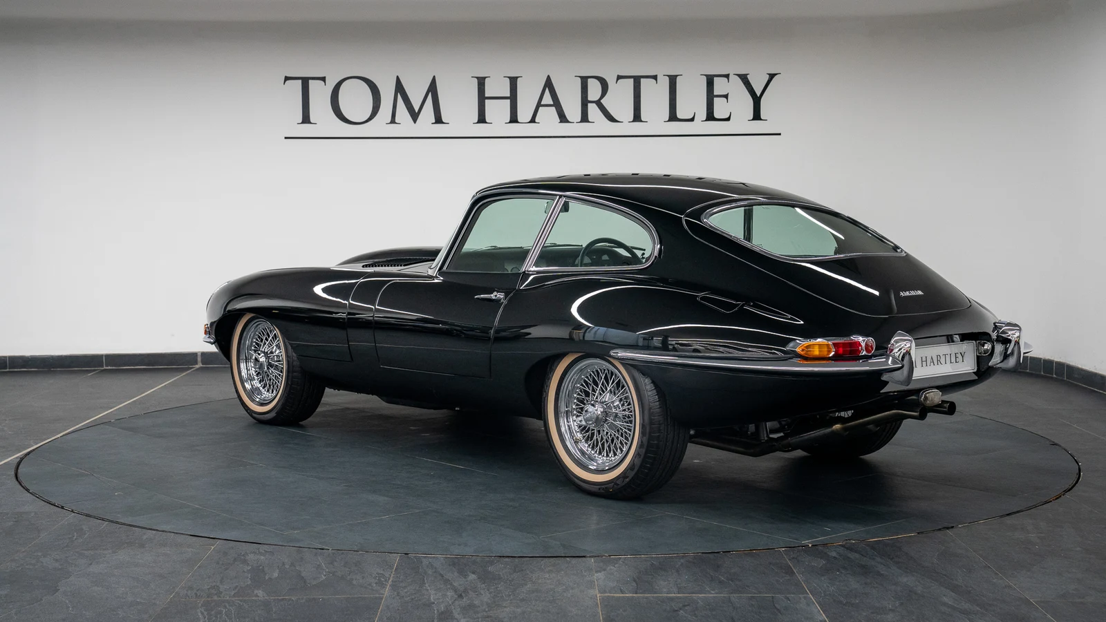 1964 Jaguar E-Type Series 1 3.8 Fixed Head Coupé, 5/10