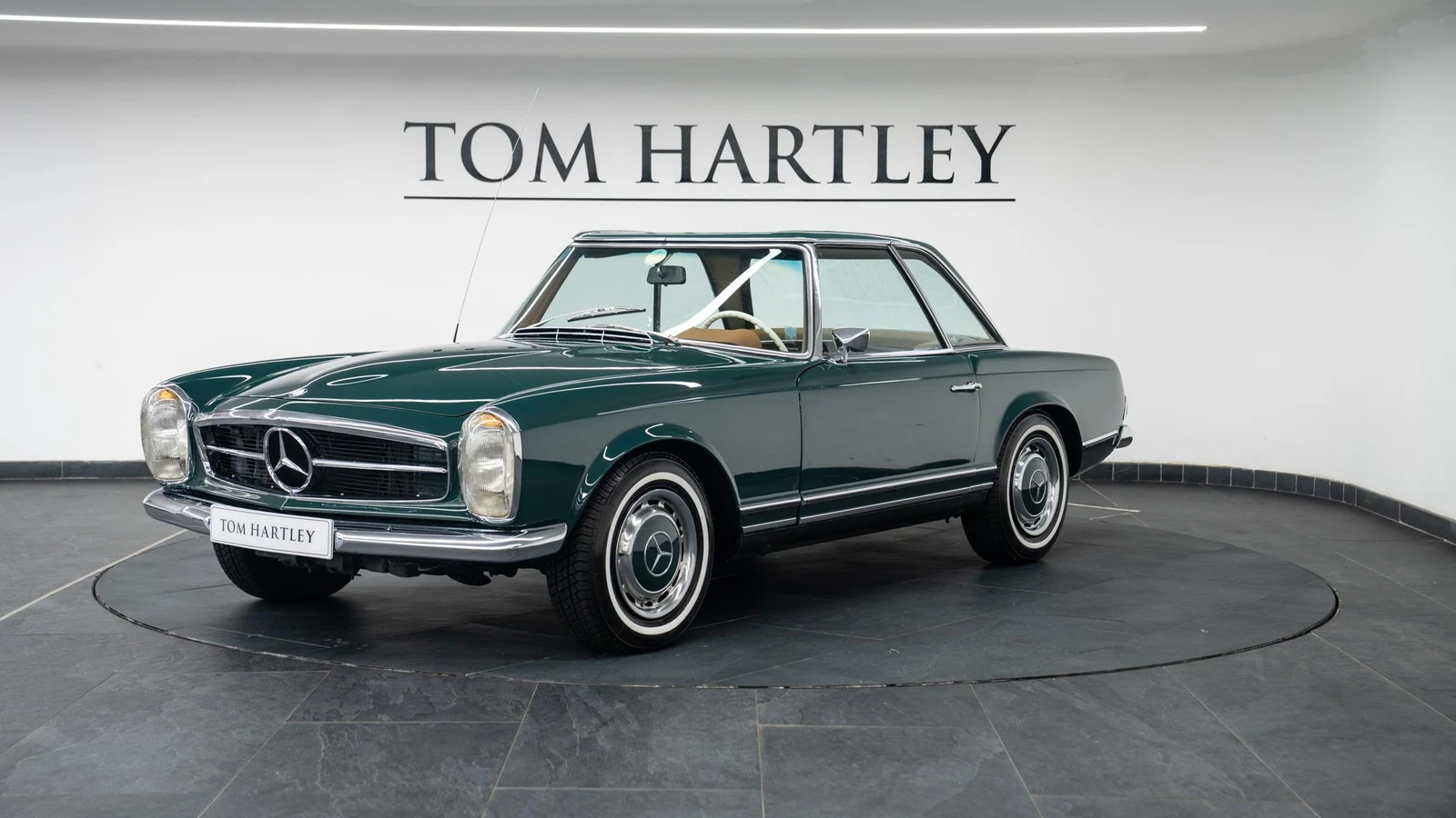 1970 Mercedes-Benz 280 SL, 3/10