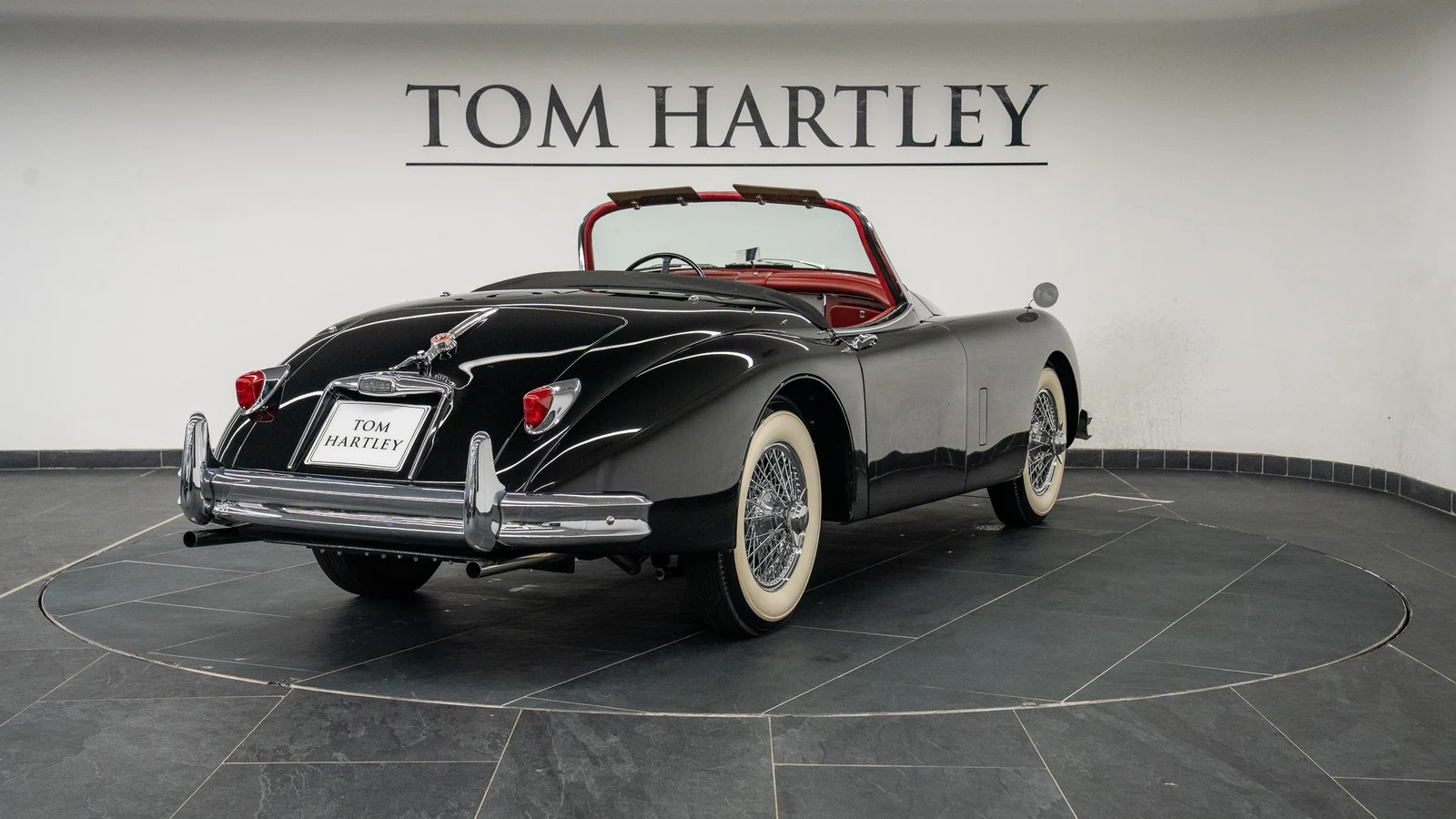 1958 Jaguar XK150 Roadster, 7/10