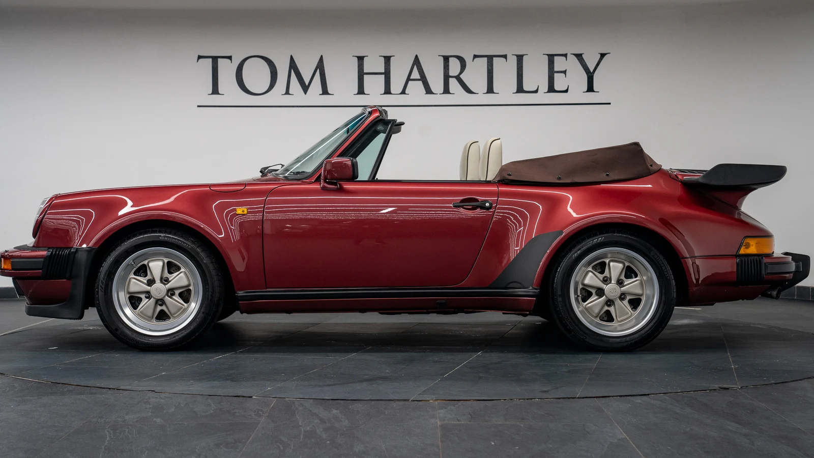 1988 Porsche 911 G Series Carrera 3.2 Super Sport Cabriolet, 5/10