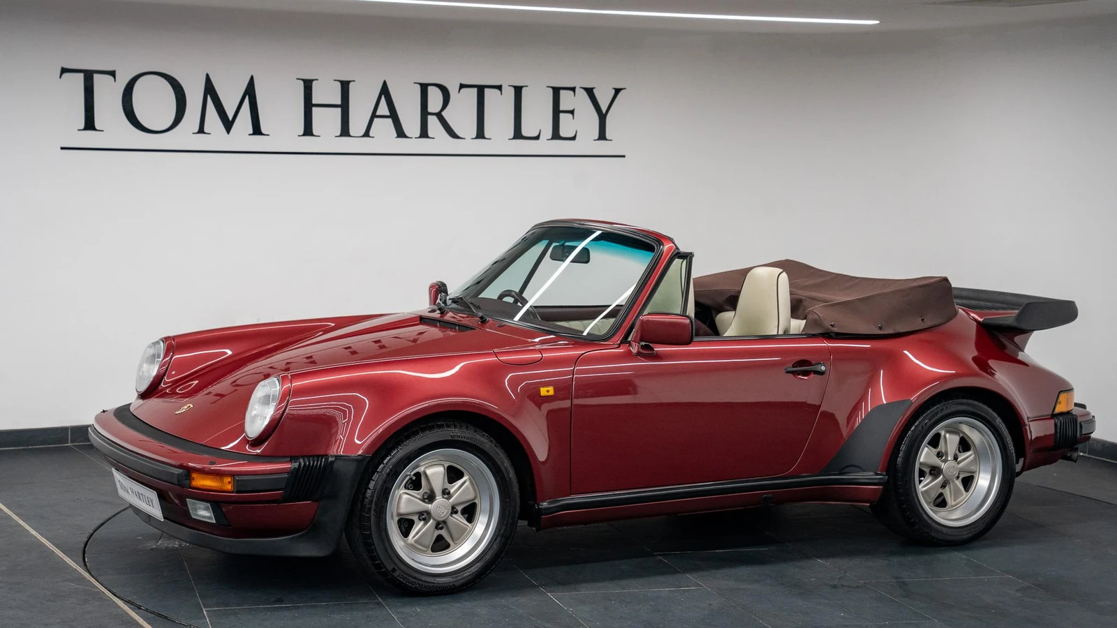 1988 Porsche 911 G Series Carrera 3.2 Super Sport Cabriolet, 6/10