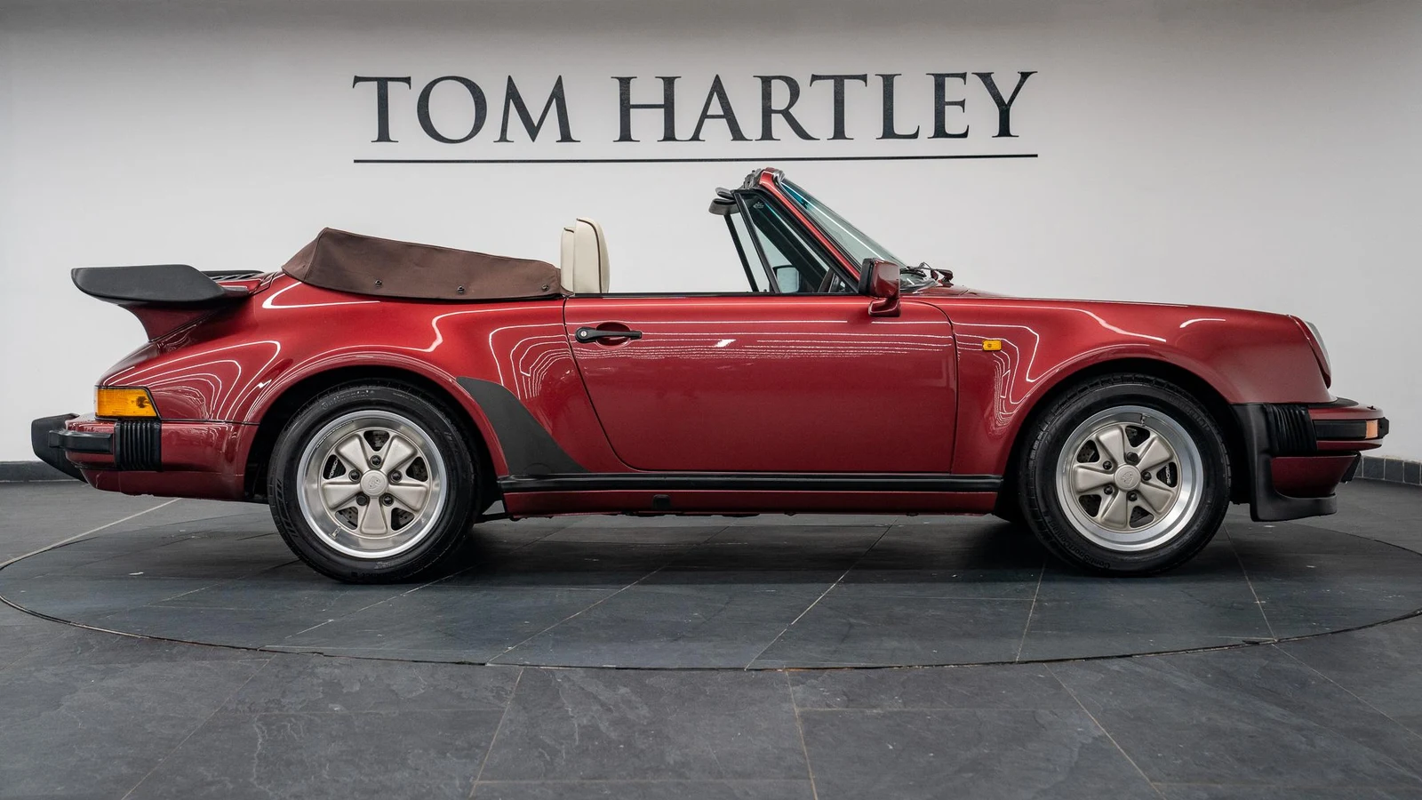 1988 Porsche 911 G Series Carrera 3.2 Super Sport Cabriolet, 9/10