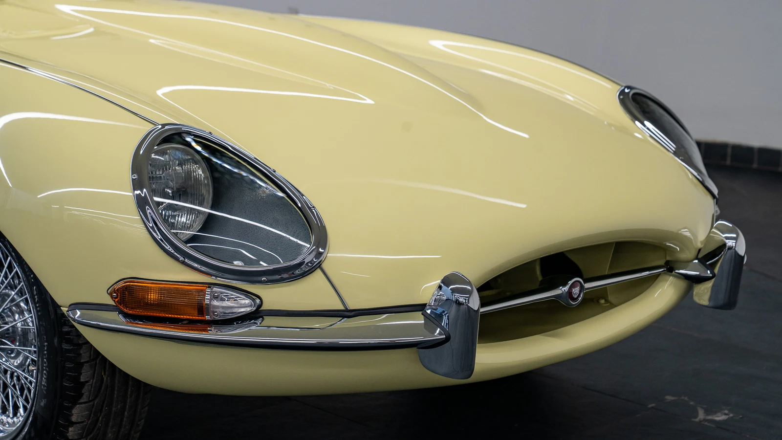 1966 Jaguar E-Type Series 1 4.2 Fixed Head Coupé, 9/10
