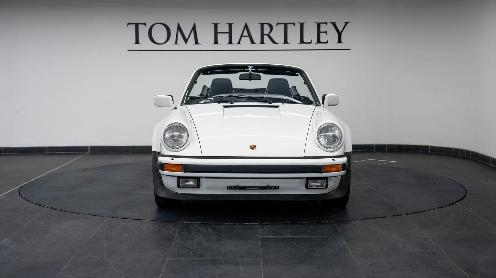 1990 Porsche 911 G Series Carrera 3.2 Super Sport Cabriolet, 2/10