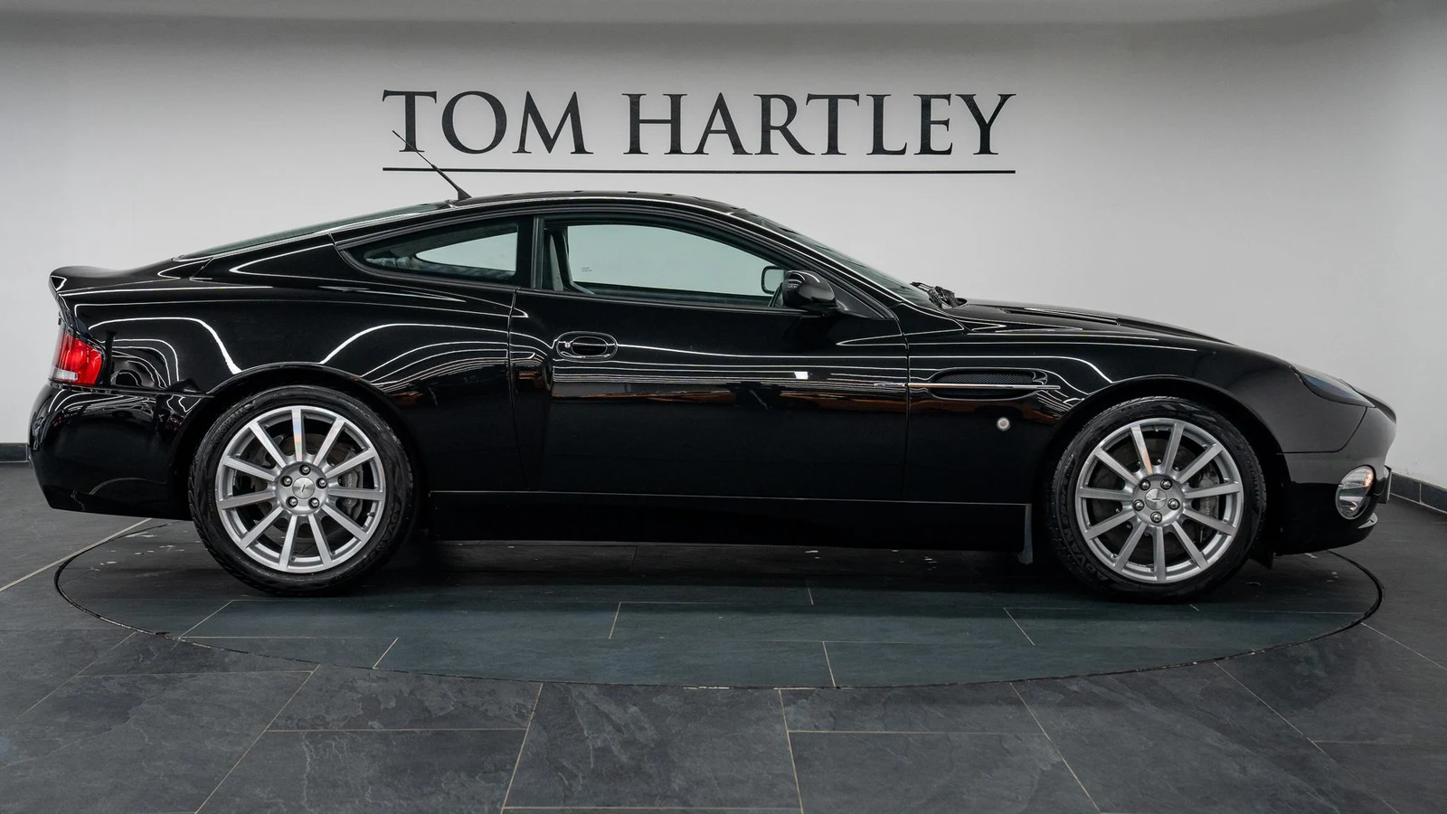 2007 Aston Martin Vanquish S, 8/10