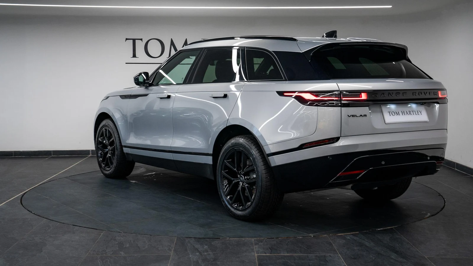 2025 Land Rover Range Rover Velar D200 Dynamic SE, 5/10